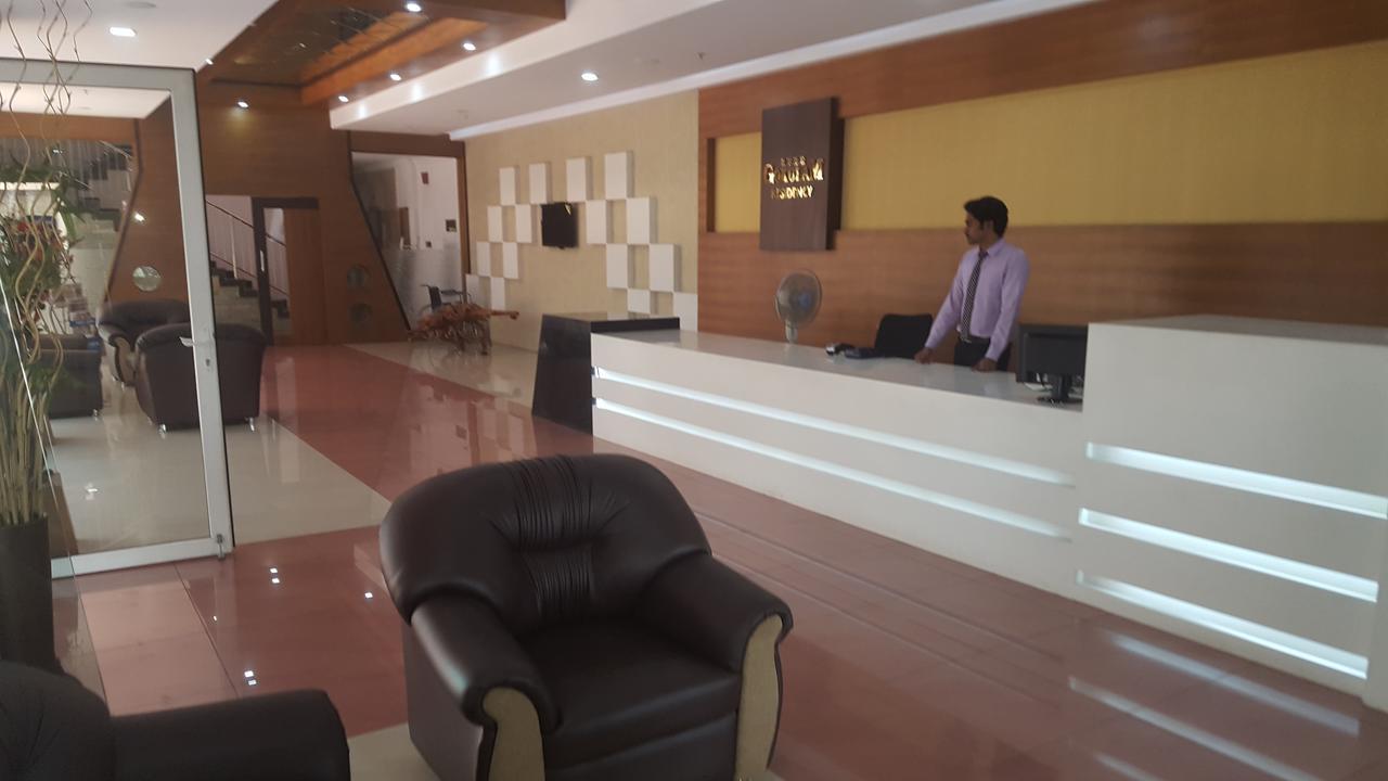 ホテル Sree Gokulam Residency Thrissur エクステリア 写真