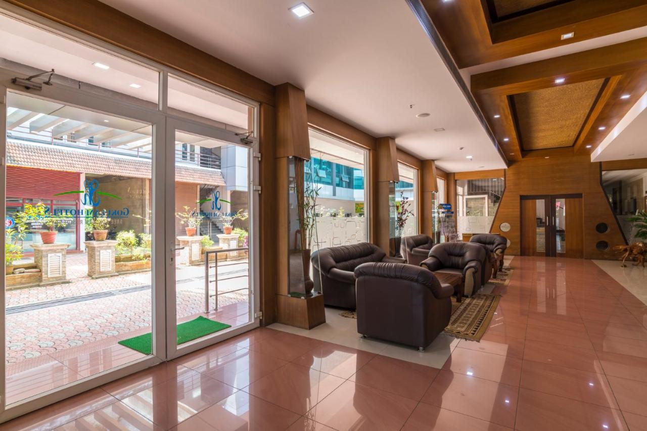 ホテル Sree Gokulam Residency Thrissur エクステリア 写真