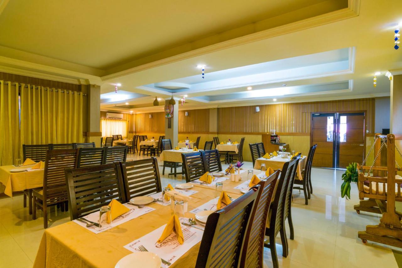 ホテル Sree Gokulam Residency Thrissur エクステリア 写真